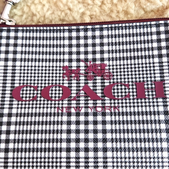 NWOT Coach Plaid Wristlet - Picture 2 of 9